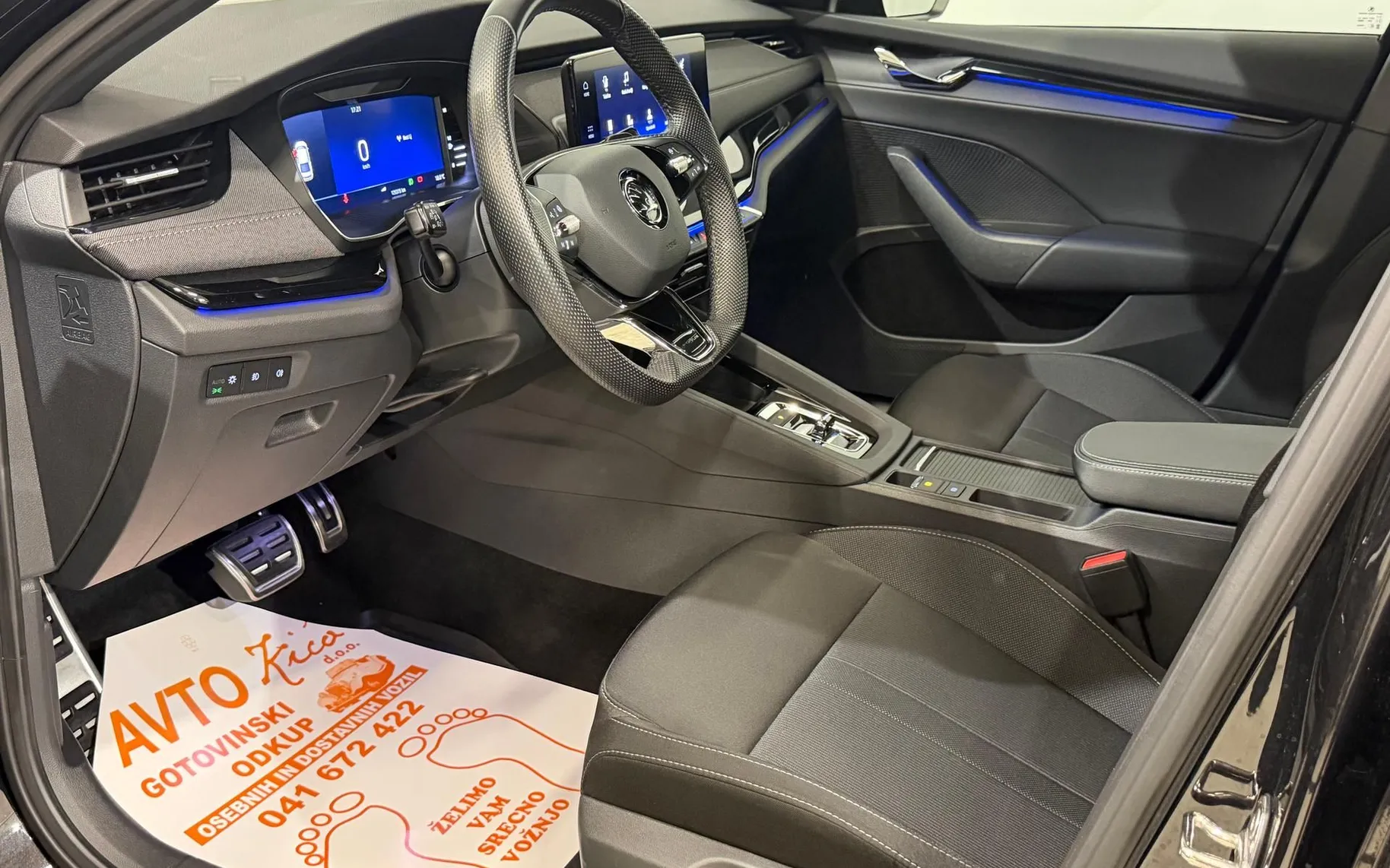 Notranja slika - Škoda Octavia - 2.0 TDI-SPORTLINE-ACC-MATRIX-VIRTUAL-KAMERA-AVT-F1 - 9
