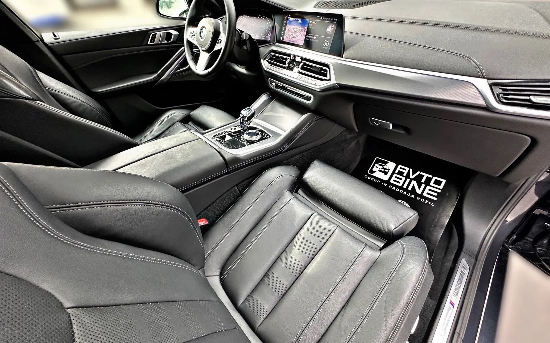 Notranja slika - BMW serija X6: - xDrive 40i+M PAKET+PANO+22COL+ICONIC GLOW... - 7