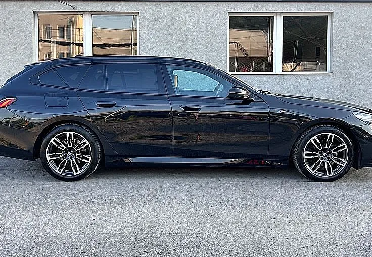 Zunanja slika - BMW Serija 5 - Touring: MSPORT-HEAD-UP-HARMAN-HALJEN-SED-360KAMERA-KLJU - 5
