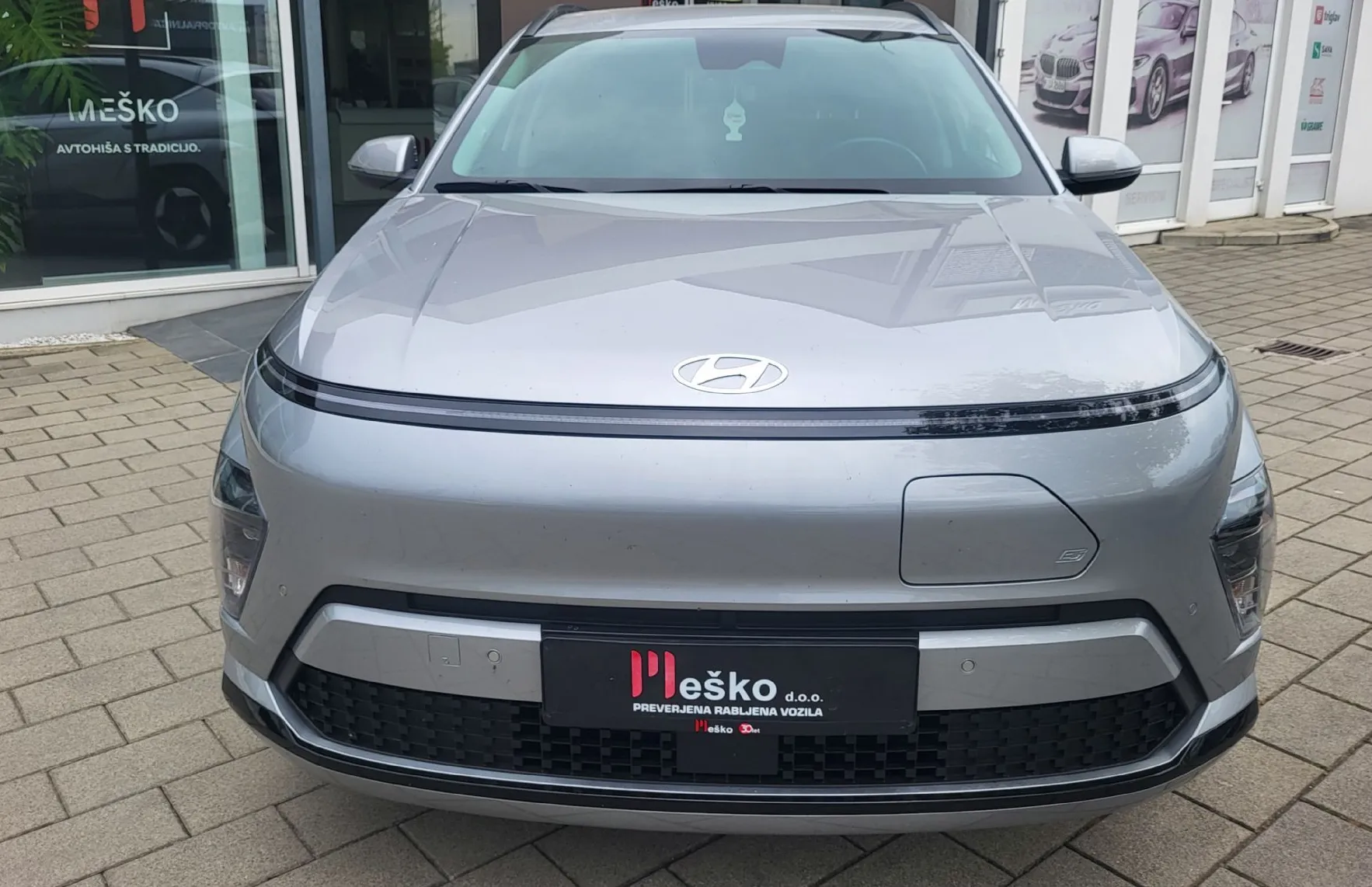 Zunanja slika - Hyundai Kona - EV 48.4 kWh Premium slo-1last-tov.garancija-navi - 2