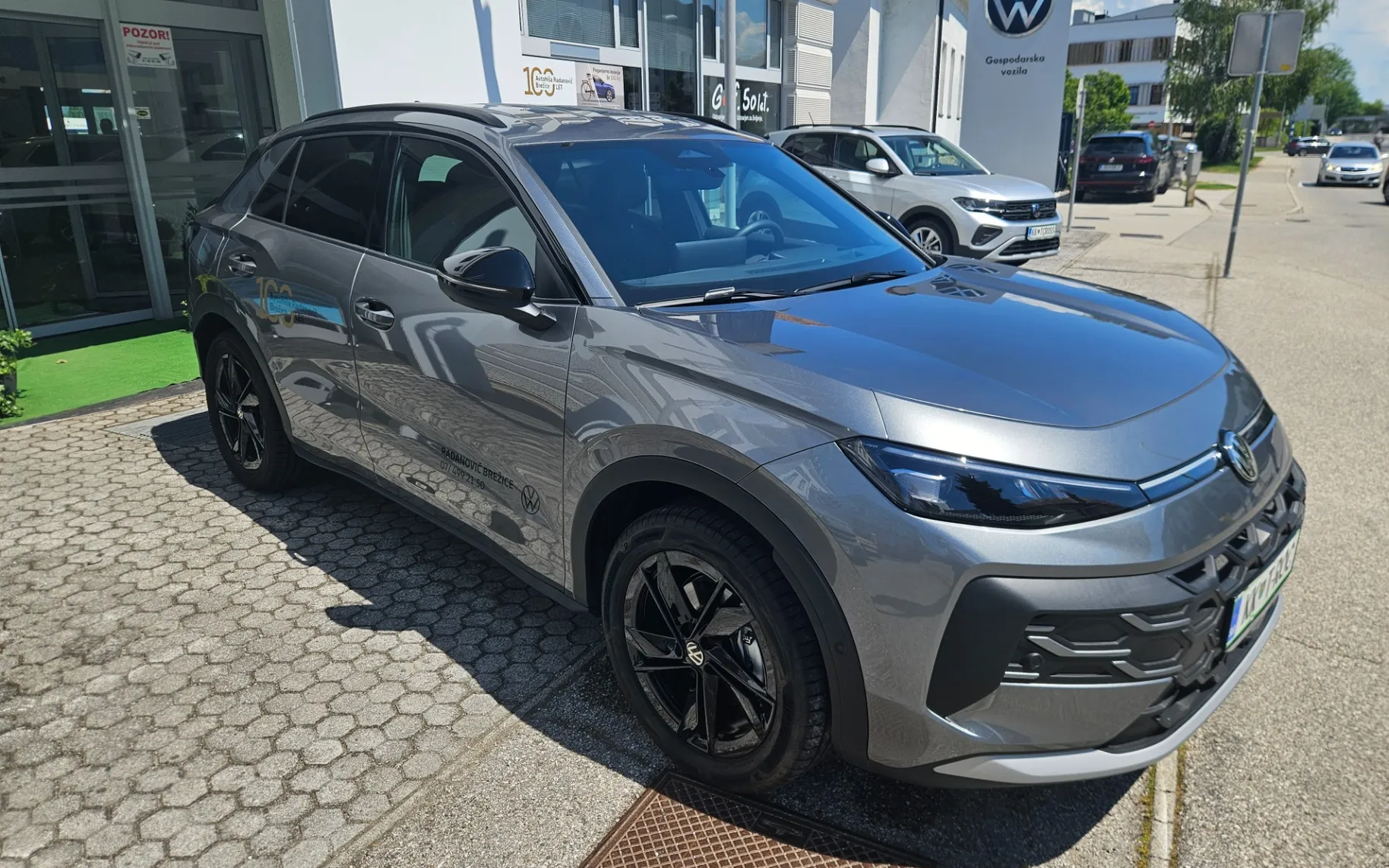 Zunanja slika - Volkswagen T-Roc - 1.5 eTSI Style DSG - 2