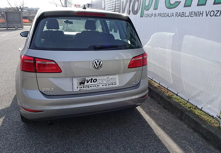 Zunanja slika - Volkswagen Golf - Sportsvan 1.6 TDI BMT avt. Highline 81  110 NAVI  SLO - 5