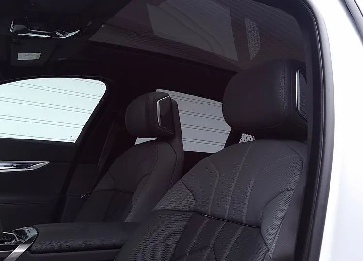Zunanja slika - BMW Serija 7 - : 740d xDrive M Sport CRYSTAL•SKY-L•HLAJ-SED•MASAŽA• - 4