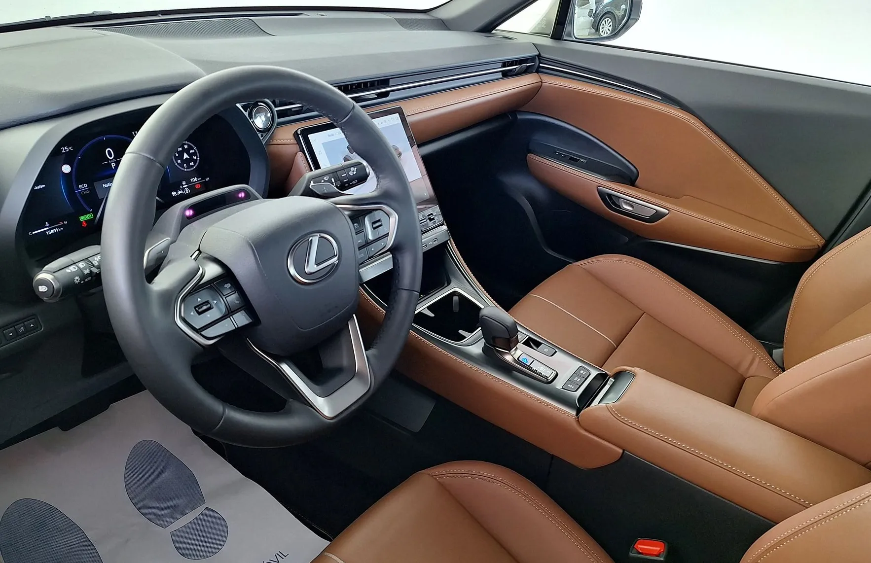Zunanja slika - Lexus LBX - AWD 1.5 HEV Elegant Tech Aut•MEMORY•ACC•GRET.VOLAN - 11