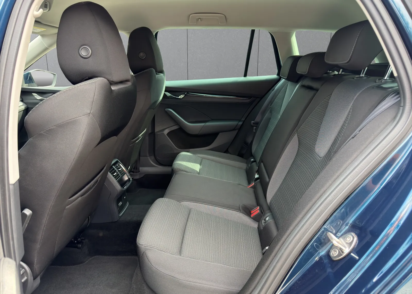 Zunanja slika - Škoda Octavia - Combi 2,0 TDI - 8