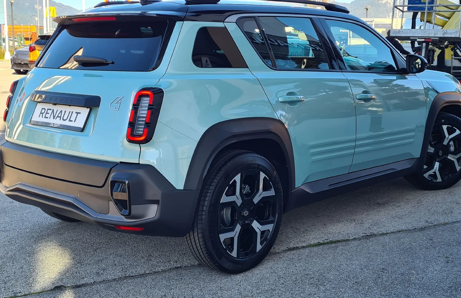 Zunanja slika - Renault 4 E-tech - techno EV52 Comfort range - 7