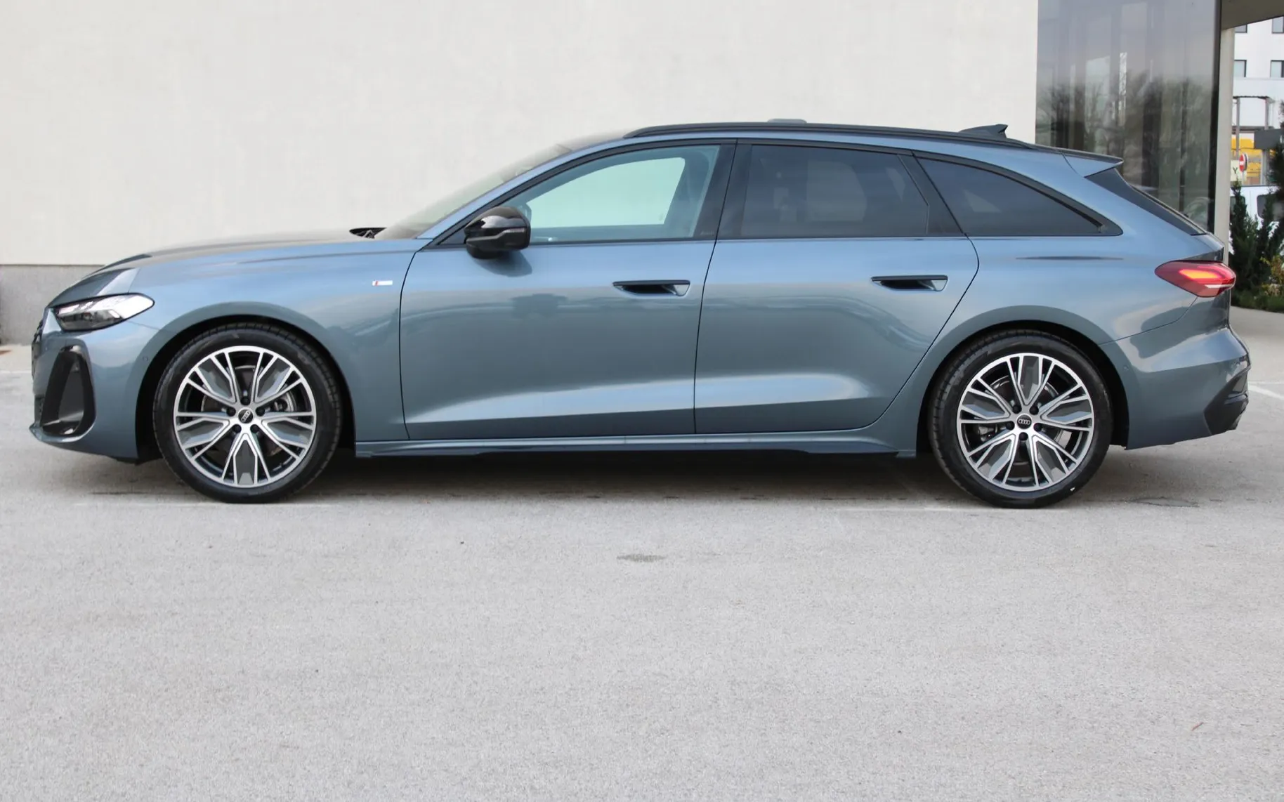 Zunanja slika - Audi A5 - Avant TFSI 150kW S tronic S-LINE MATRIX AMBI MMI 360 KAM - 4