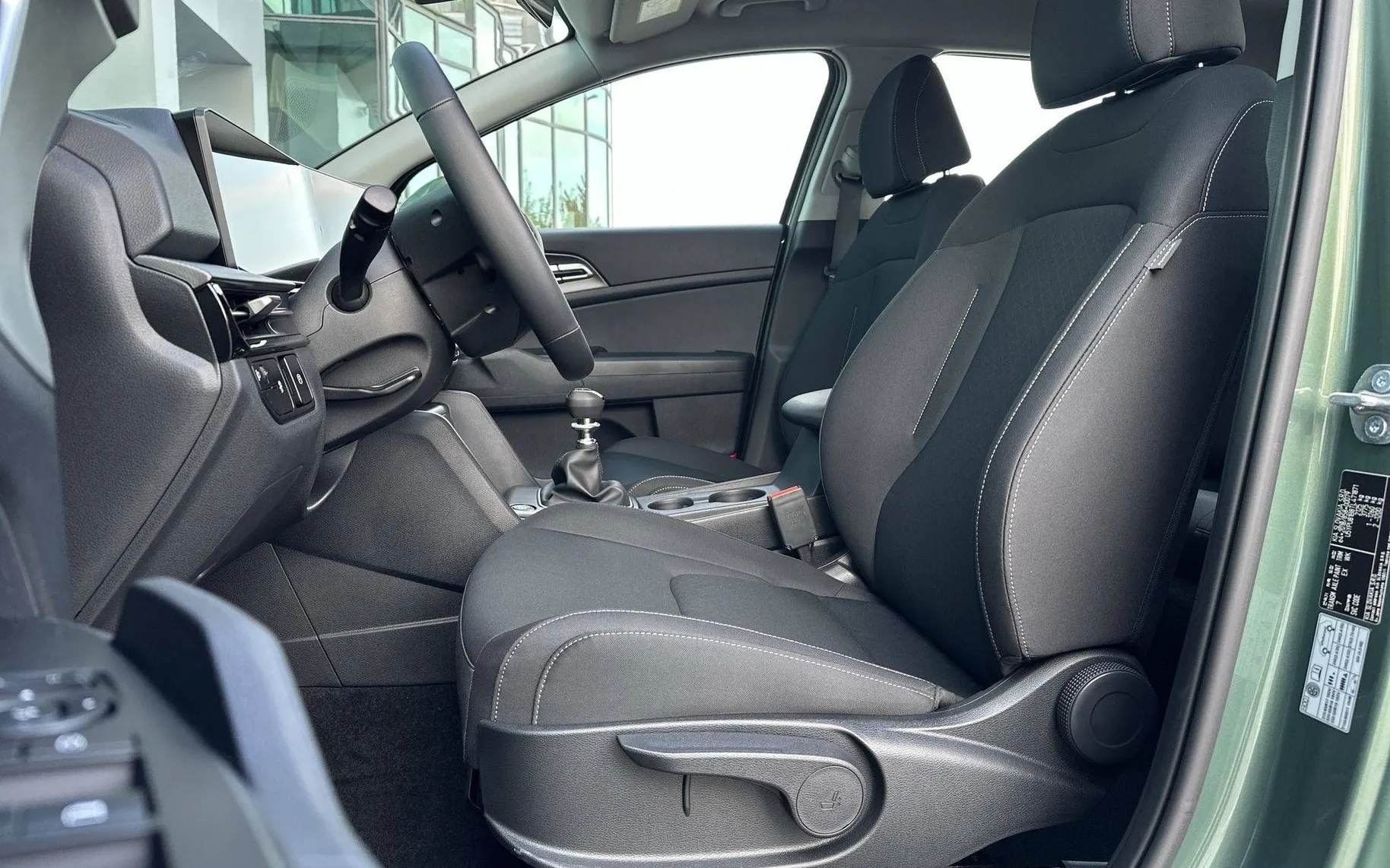 Notranja slika - KIA Sportage - 1.6 T-GDi LX Fresh. 6 MT... - 10
