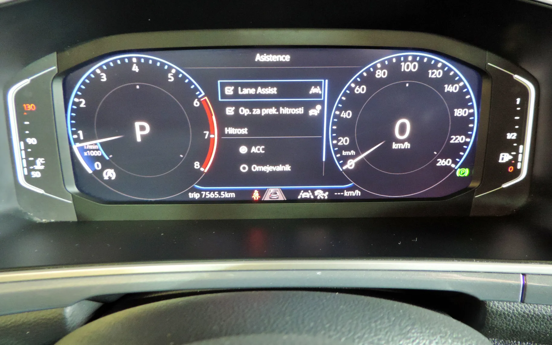 Zunanja slika - Volkswagen T-Roc - 1.5 TSI BMT Style DSG ACC-LED-KAMERA - 18