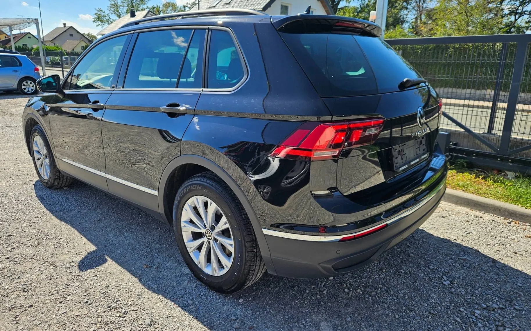Zunanja slika - Volkswagen Tiguan - 2.0 TDI BMT AVT. 1.LASTNIK SLO KAMERA VIRTUAL NA.. - 4