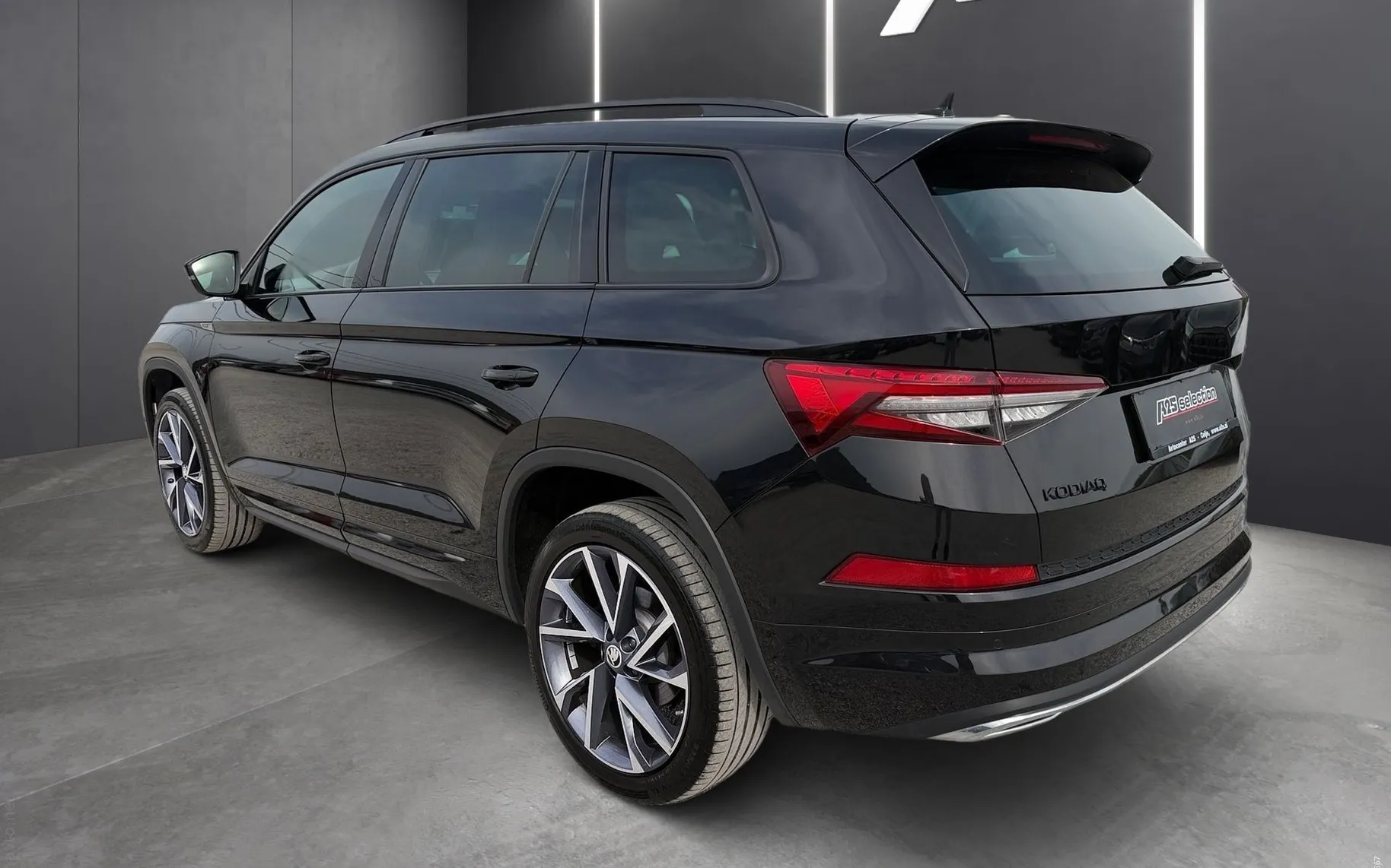 Zunanja slika - Škoda Kodiaq - 4x4 2.0 TDI Sportline DSG-20 COL Webasto-Memory - 4