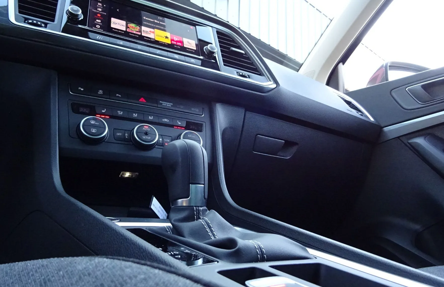 Zunanja slika - Seat Ateca - 1.5 TSI DSG 150KM  STYLE EDITION - VL. KLJUKA - - 17