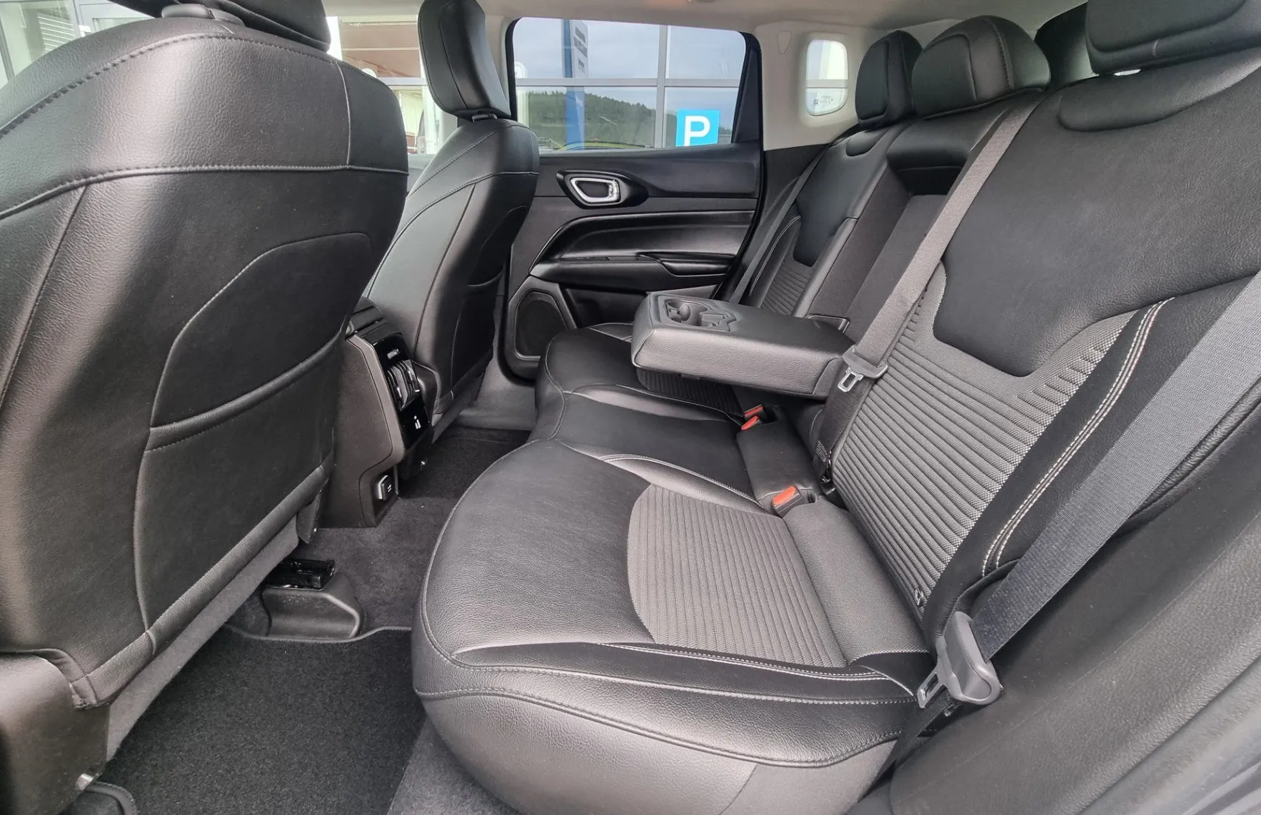 Zunanja slika - Jeep Compass - 4xe eAWD 1.3 PHEV Limited Avtomatik - AKCIJA - 10