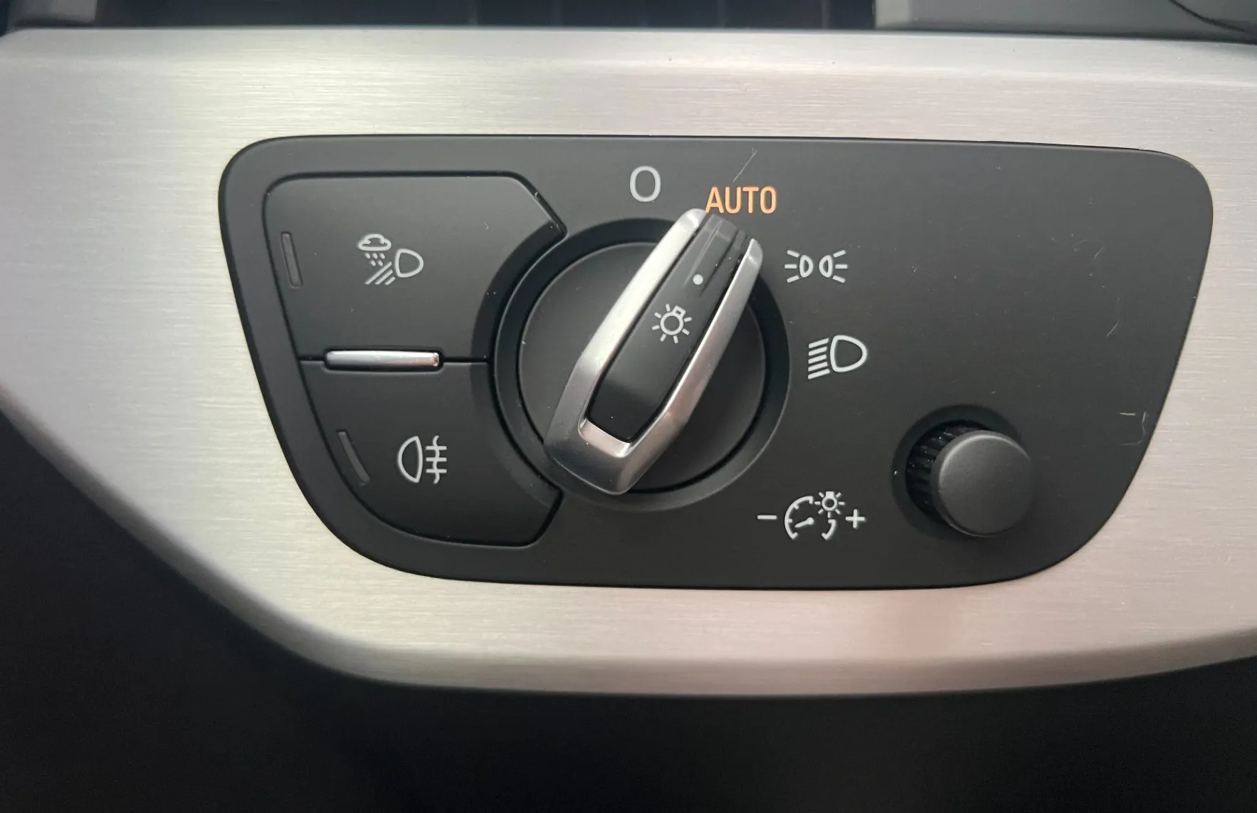 Zunanja slika - Audi A4 - Avant 30 TDI S line S tronic.KAMERA.NAVI.USNJE.LED. - 13