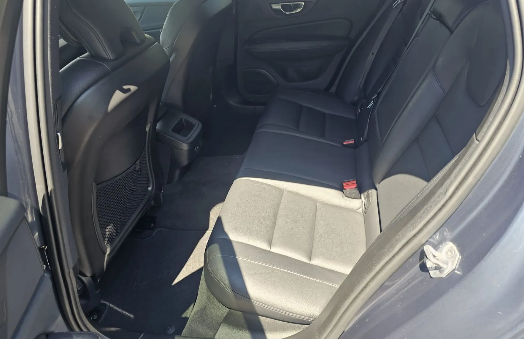 Zunanja slika - Volvo V60 - B4D Momentum Pro |FulLED|usnje|alu|ACC|navi|el prt - 10