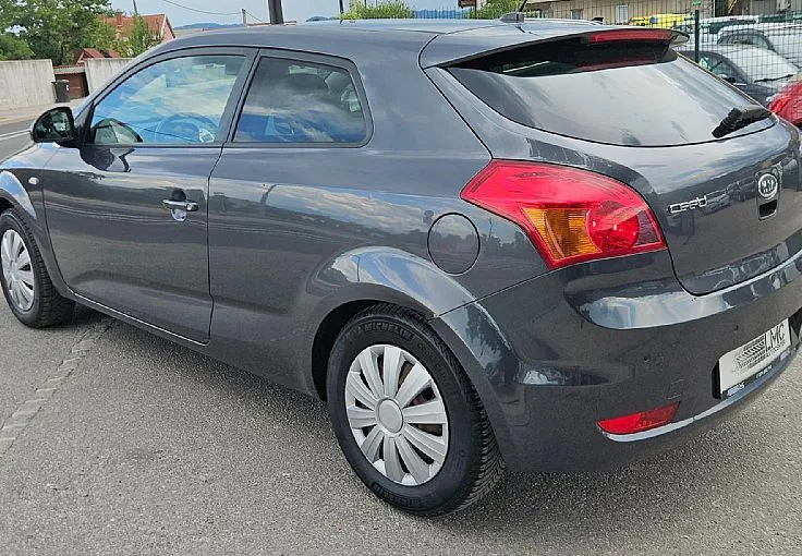 Zunanja slika - KIA Pro_Ceed - 1.6 D 116ks °2.UPORABNIK° °REDNO VZDRŽEVANO° - 7