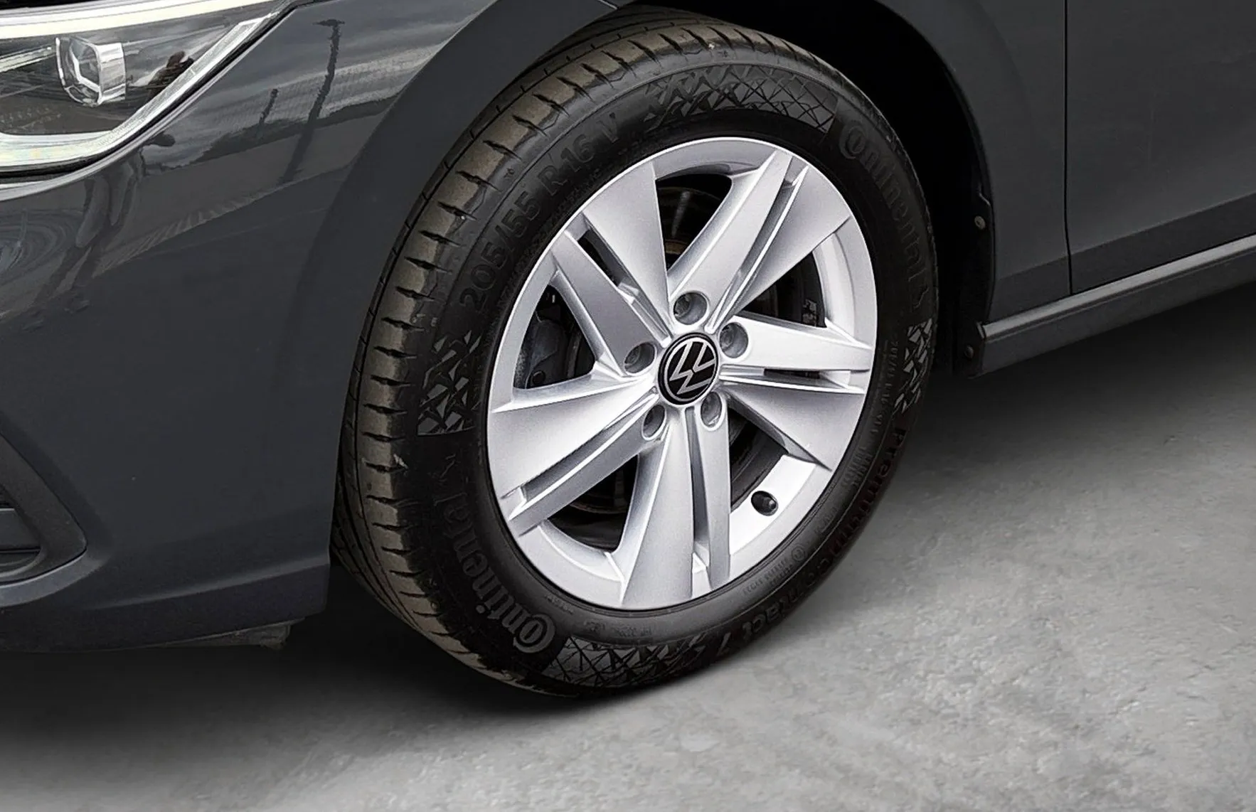 Zunanja slika - VW Golf - Variant 2.0 TDI BMT Life DSG-ACC-LED-Vlečna kljuka-Masaža - 6