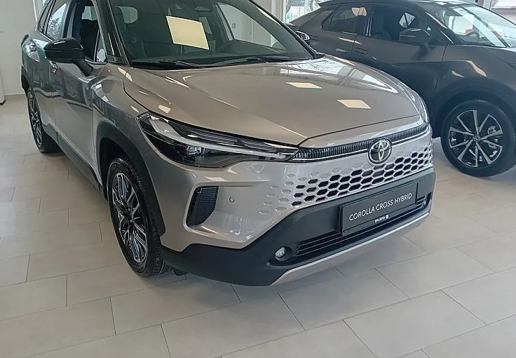 Zunanja slika - Toyota Corolla Cross - 2.0 Style hibrid  HEV  FWD BITONE - 1