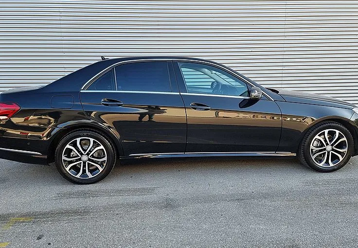 Zunanja slika - Mercedes-Benz E-Razred - 2.2CDI-AUT-AVANTGARDE-FULL LED-GR SEDEŽEV - 4