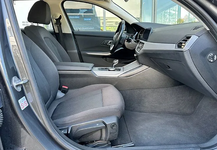 Zunanja slika - BMW Serija 3 - Touring: 318d  Advantage  AVT - 10
