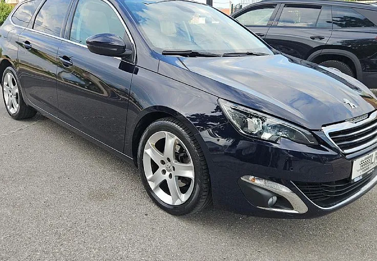 Zunanja slika - Peugeot 308 - SW 1.2i °AUT° 131ks °2.LASTNIK° °PANORAMA° LED° - 4