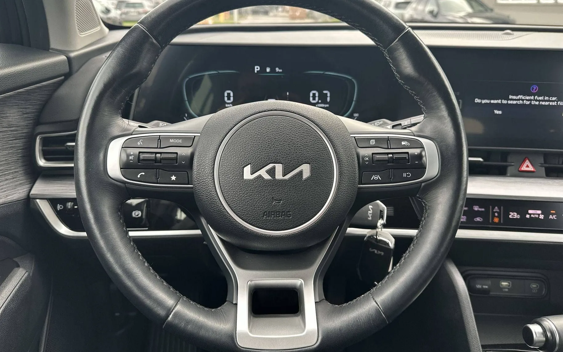 Notranja slika - KIA Sportage - 1.6 T-GDI MHEV LX Fresh ISG DCT - 14