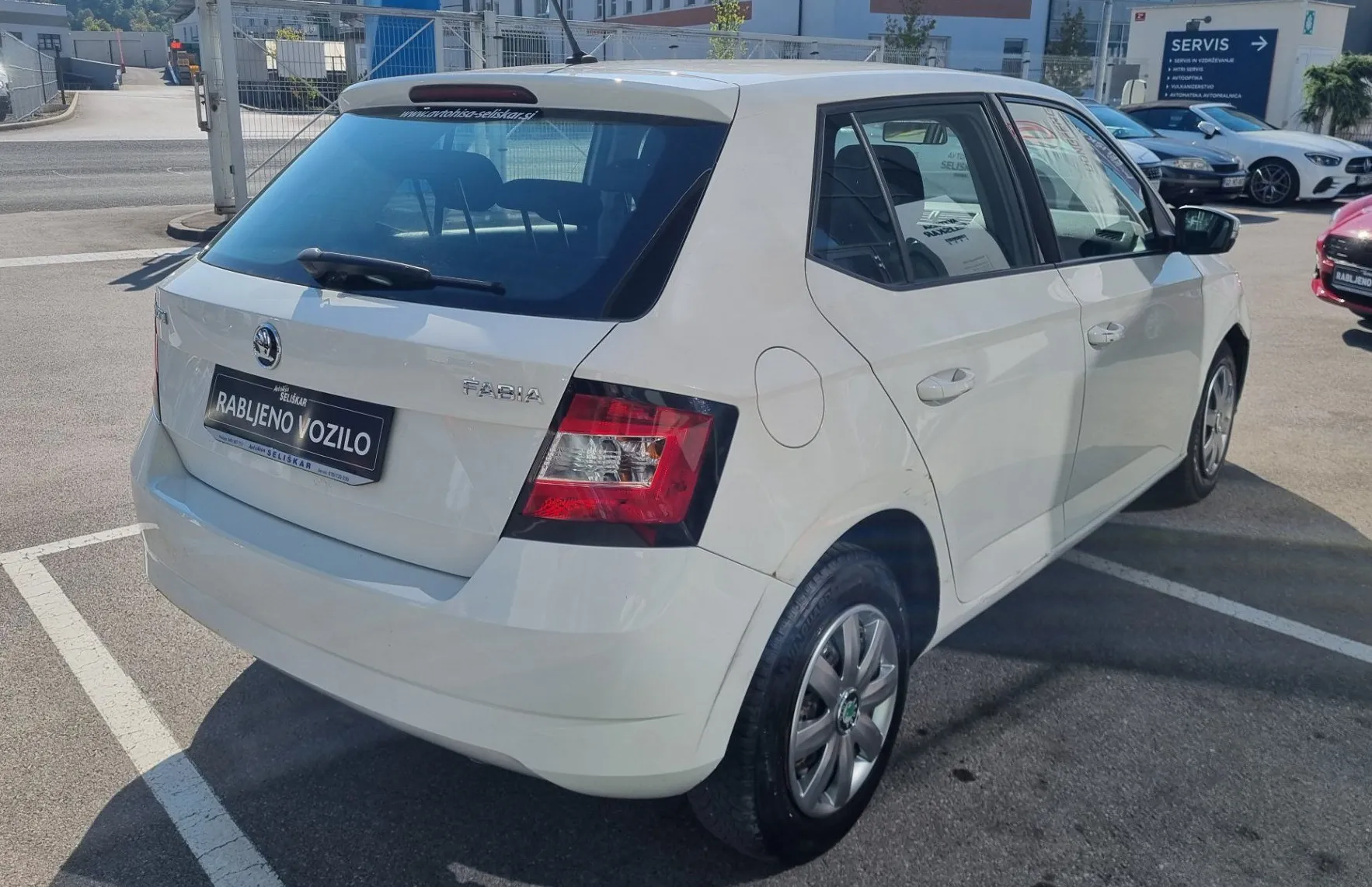 Zunanja slika - Škoda Fabia - 1.0 BENCIN - SLOVENSKO POREKLO + 1. LASTNIK - 7
