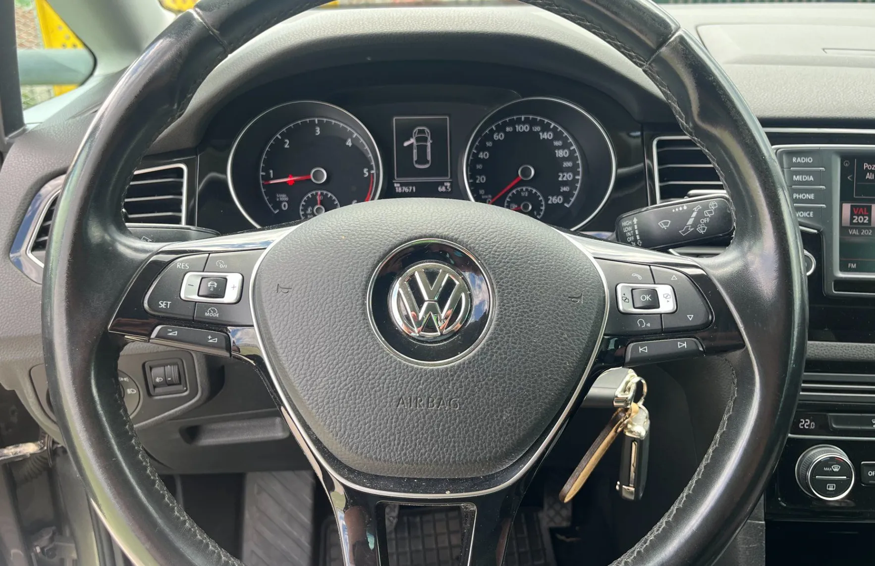 Zunanja slika - VW Golf - Sportsvan 1.6 TDI BMT Highline 2XPDC.NAVI.ACC.KLJUKA - 13