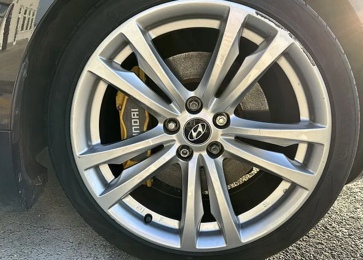 Zunanja slika - Hyundai Genesis - Coupe 3.8 V6 - 5