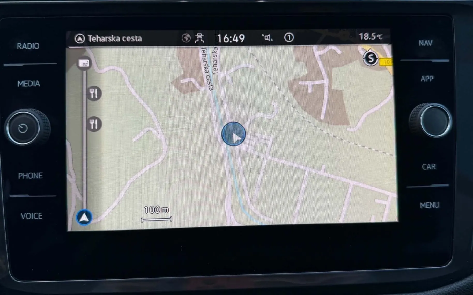Notranja slika - Volkswagen Tiguan Allspace - 2.0 TDI-4X4-DSG-H LINE-PANORAMA-VIRTUAL-MASAŽA- - 11