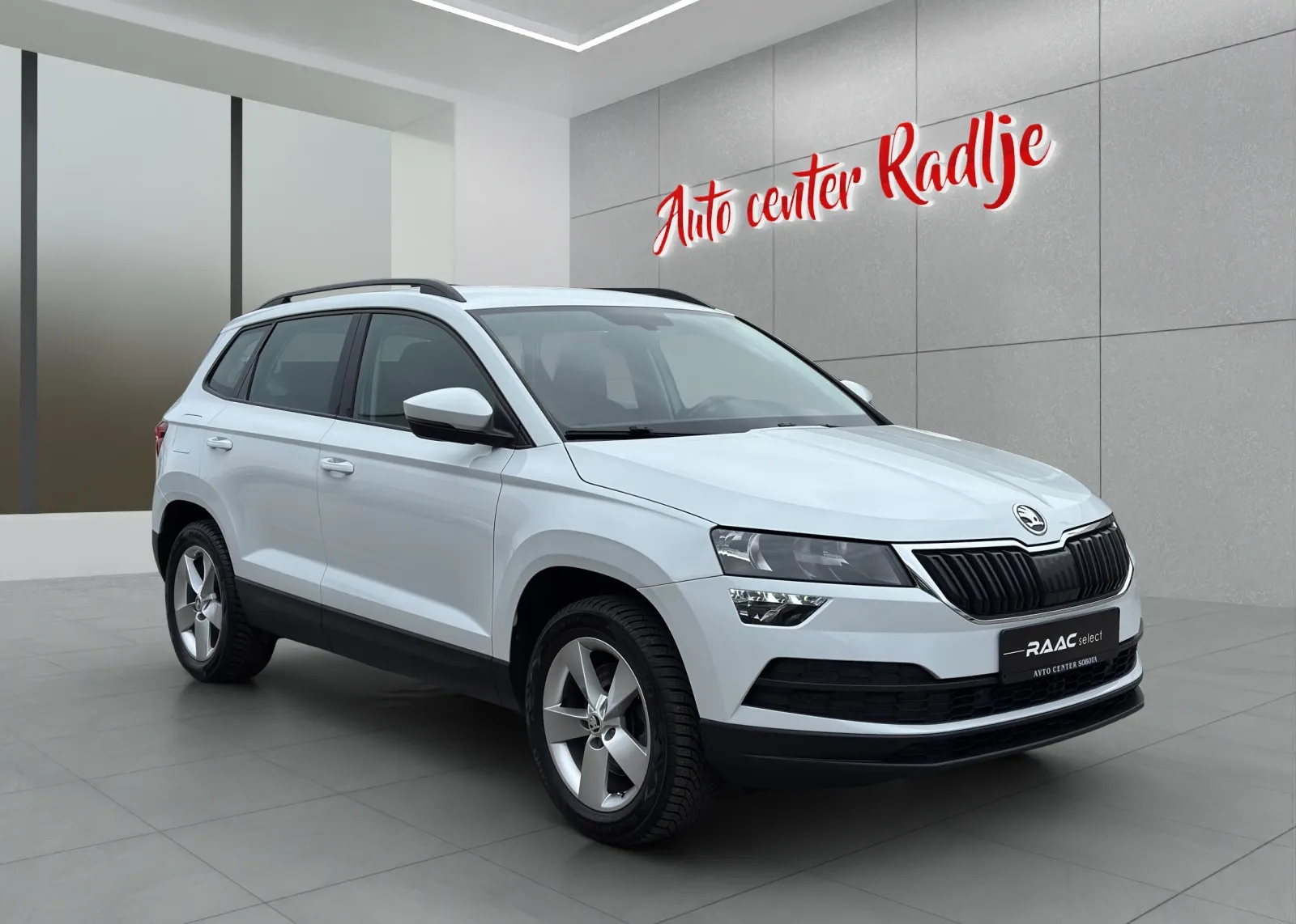Zunanja slika - Škoda Karoq - 4x4 2,0 TDI DSG - 1