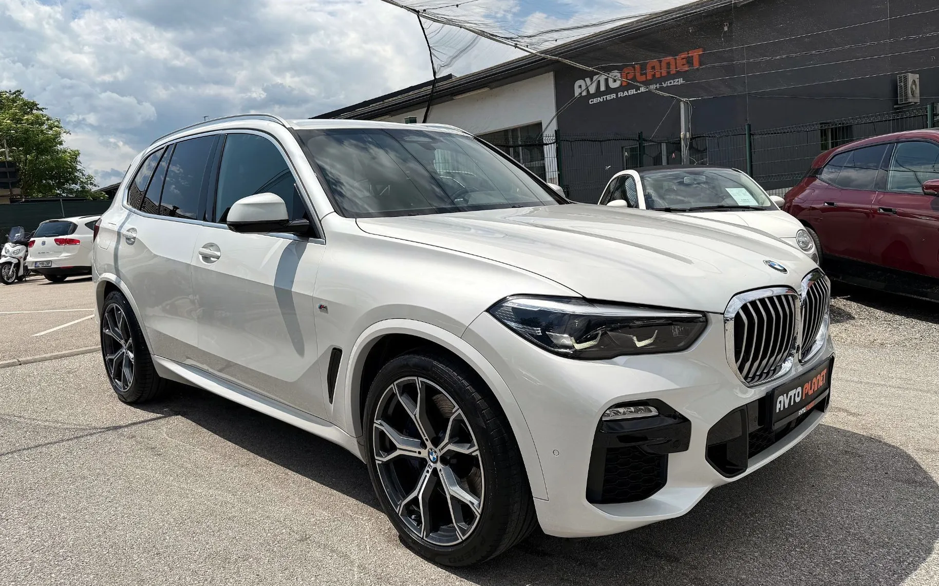 Zunanja slika - BMW X5 - serija : xDrive30d M-SPORT SLO FULL LED ZRAČNO ACC ALU21 - 6