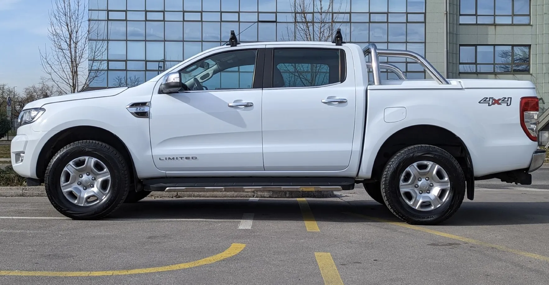 Zunanja slika - Ford Ranger - 2.2 TDCi 118 kW 4X4 LIMITED - FRENK - IZVLEČNO DNO - 8