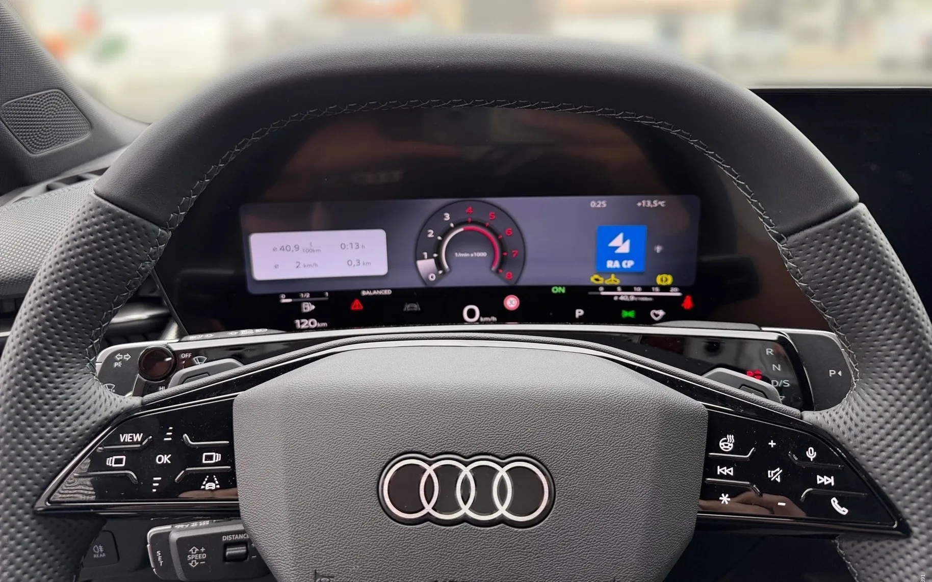 Notranja slika - Audi Q3 Sportback - TFSI quattro S tronic - 8