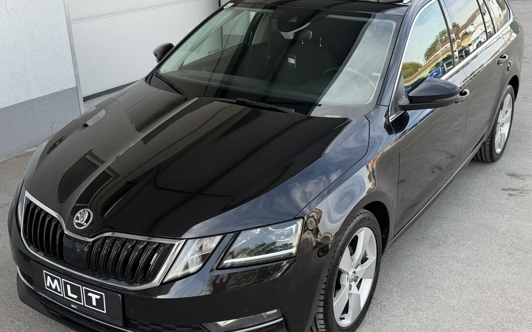 Zunanja slika - Škoda Octavia - Combi 1,6 TDI Active DSG - 1