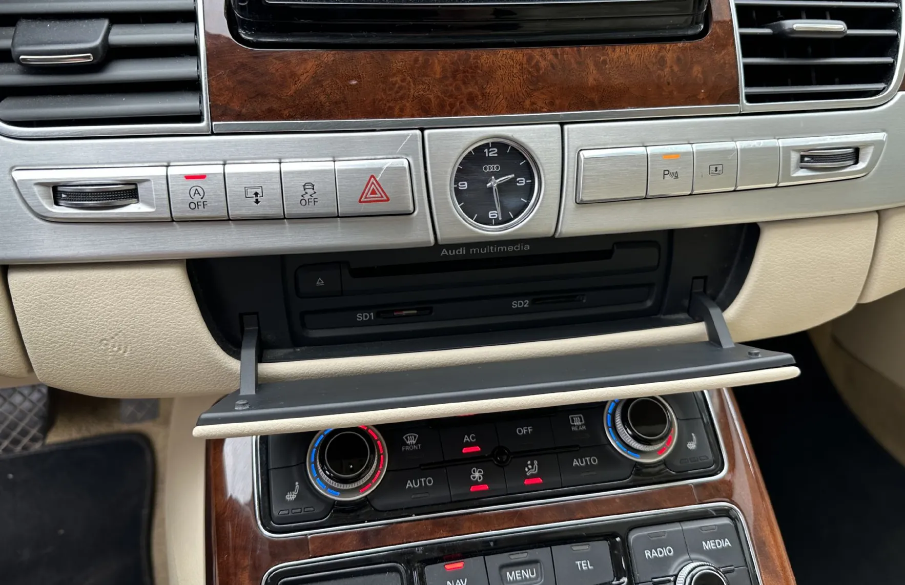 Zunanja slika - Audi A8 - 3.0 TDI quattro - 12