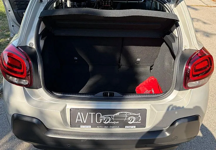 Zunanja slika - Citroën C3 - 1.2 PureTech 83 Feel Pack - 1. LASTNIK - LED - DAB - 12