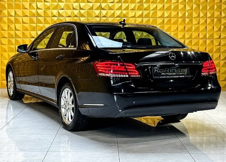 Zunanja slika - Mercedes-Benz E-Razred - E 200 CDI AUT.-NAVI.-TEMP.-F1-BREZ POLOGA... - 9