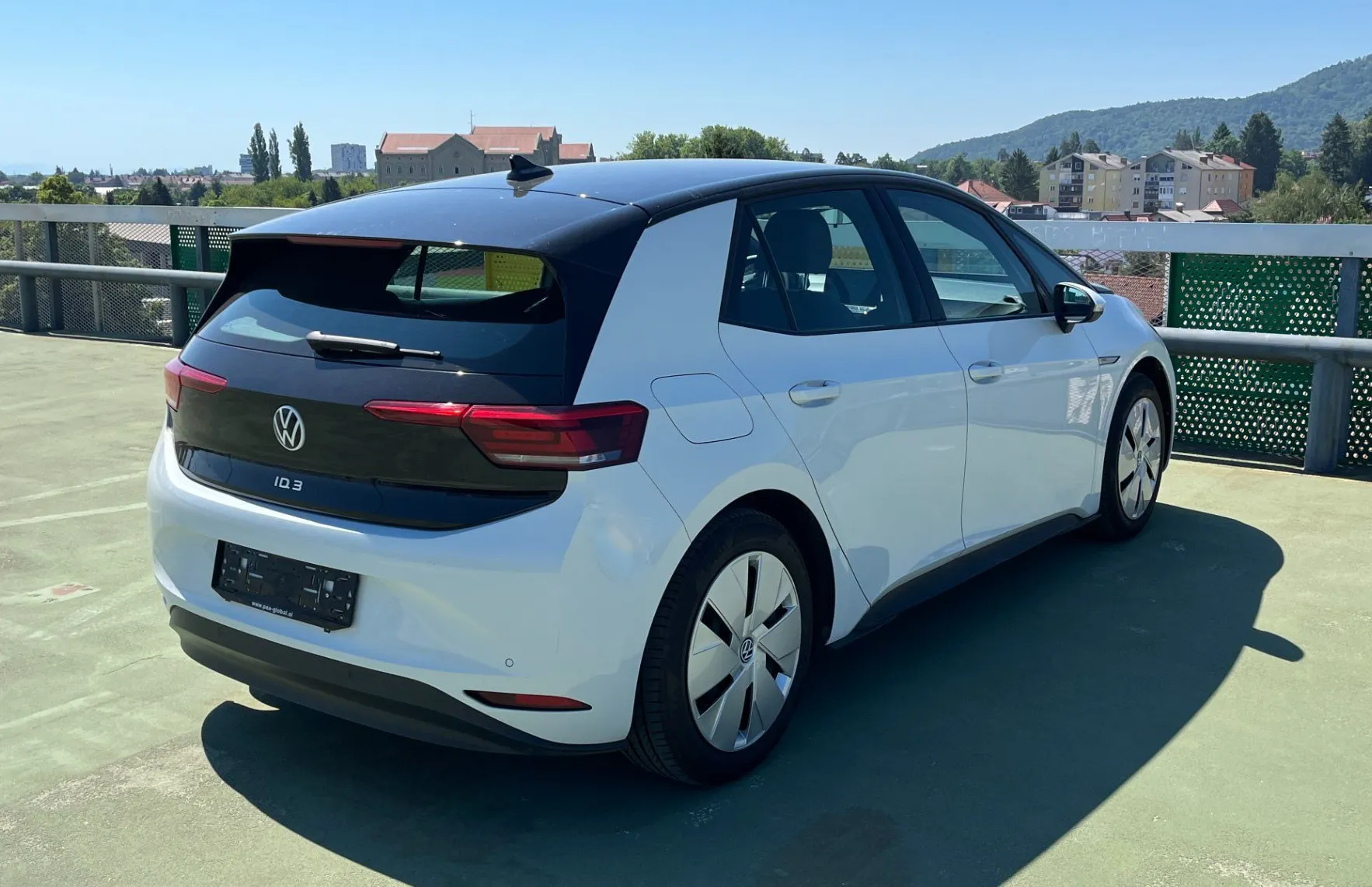 Zunanja slika - Volkswagen ID.3 - Pro Performance 150kW.NEMŠKI+4GUME.NAVI.LED. - 6