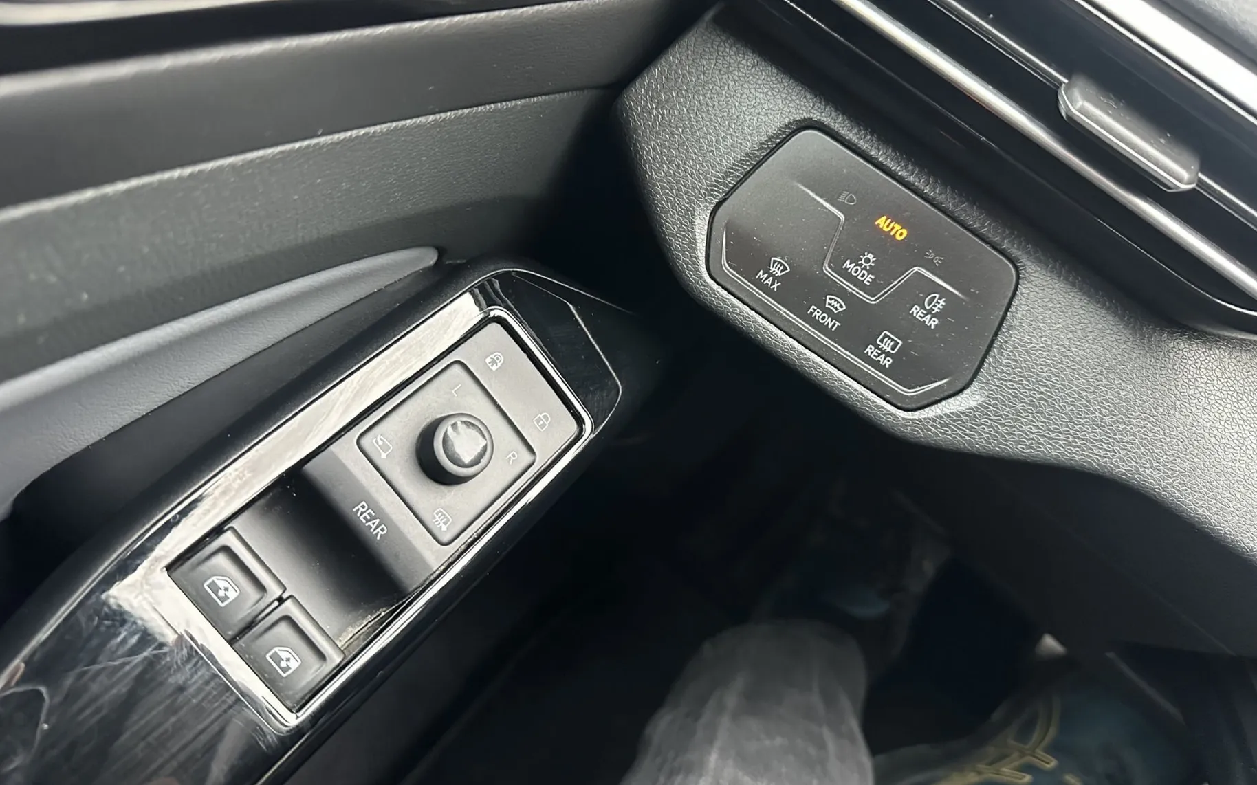 Notranja slika - VW ID.4 - Pro 128kW autom.VW GROUP.KAMERA.LED.NAVI.USNJE - 12