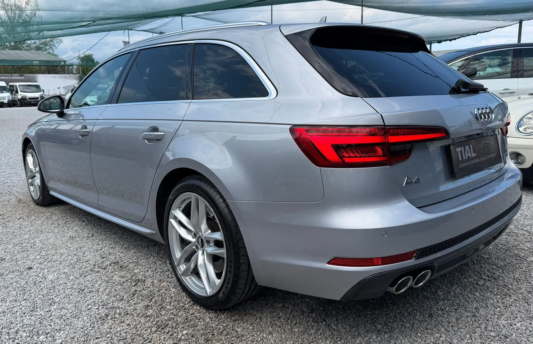 Zunanja slika - Audi A4 - Avant 3.0 TDI-3X S LINE-QUATTRO-LED-KAM-NAVI-VIRTUAL-ALU - 4
