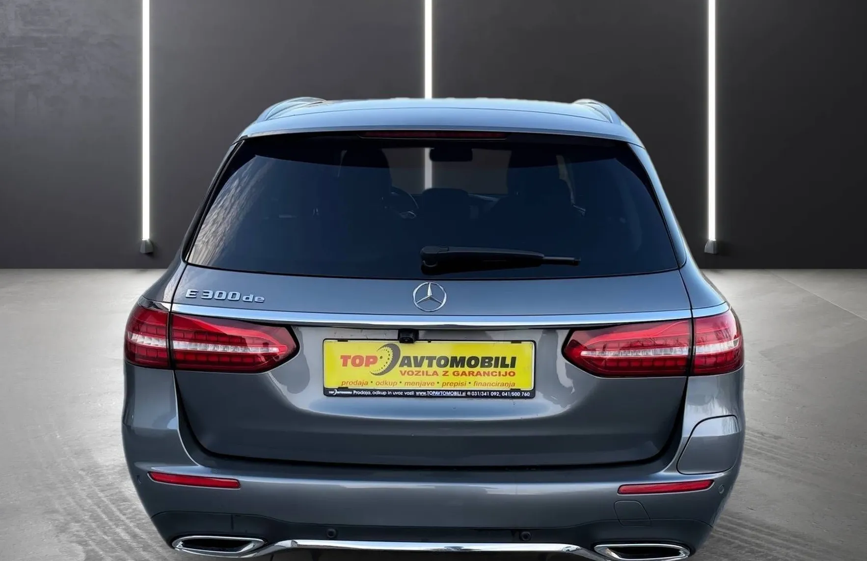 Zunanja slika - Mercedes-Benz E-Razred - 300 de 4MATIC AMG LINE LED DISTRONIC KAM USNJE T - 6
