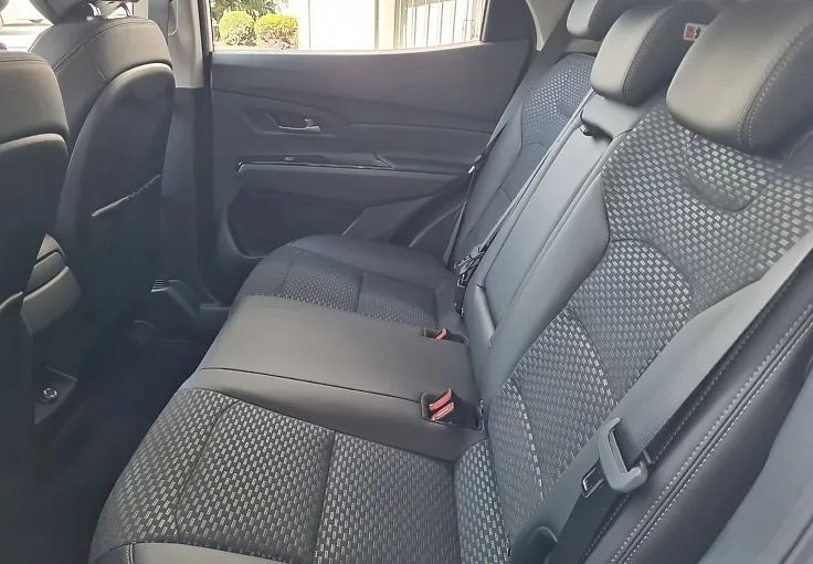 Zunanja slika - KG Mobility Korando - 1.5 T-GDI 120 kW Style+ 4WD M T - 11