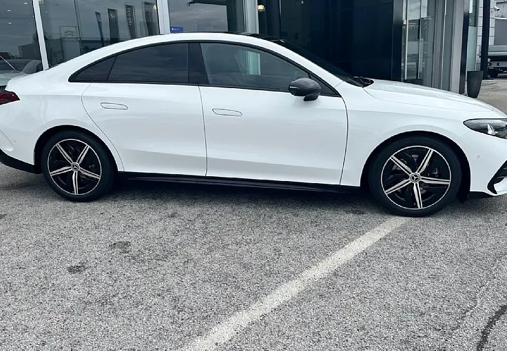 Zunanja slika - Mercedes-Benz CLA-Razred - CLA 200 AMG Line Avt. - 4