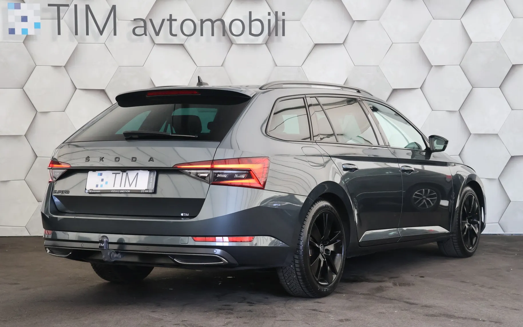 Zunanja slika - Škoda Superb - Combi 2.0 TDI DSG Sportline 150KM - 3