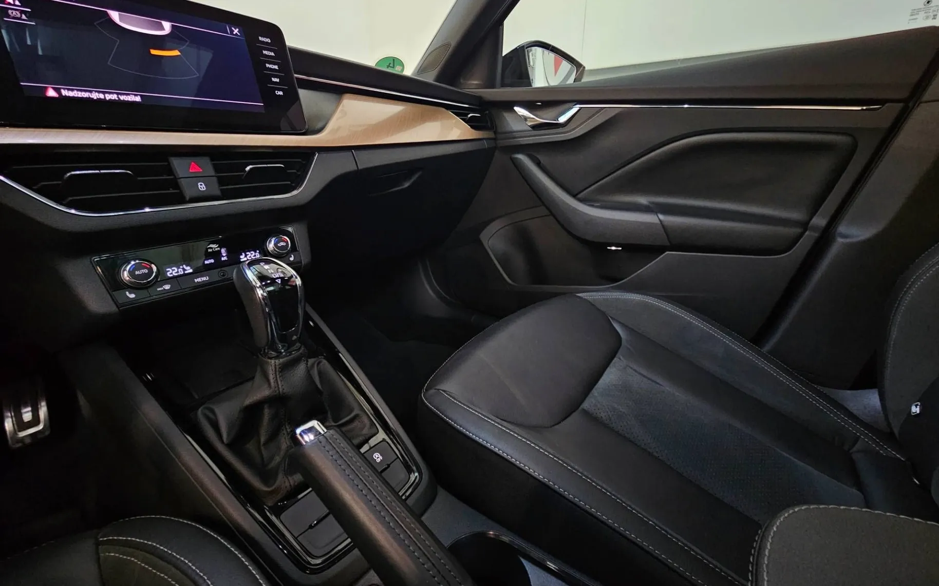 Notranja slika - Škoda Scala - 1.5 TSI ACT Style DSG - 8