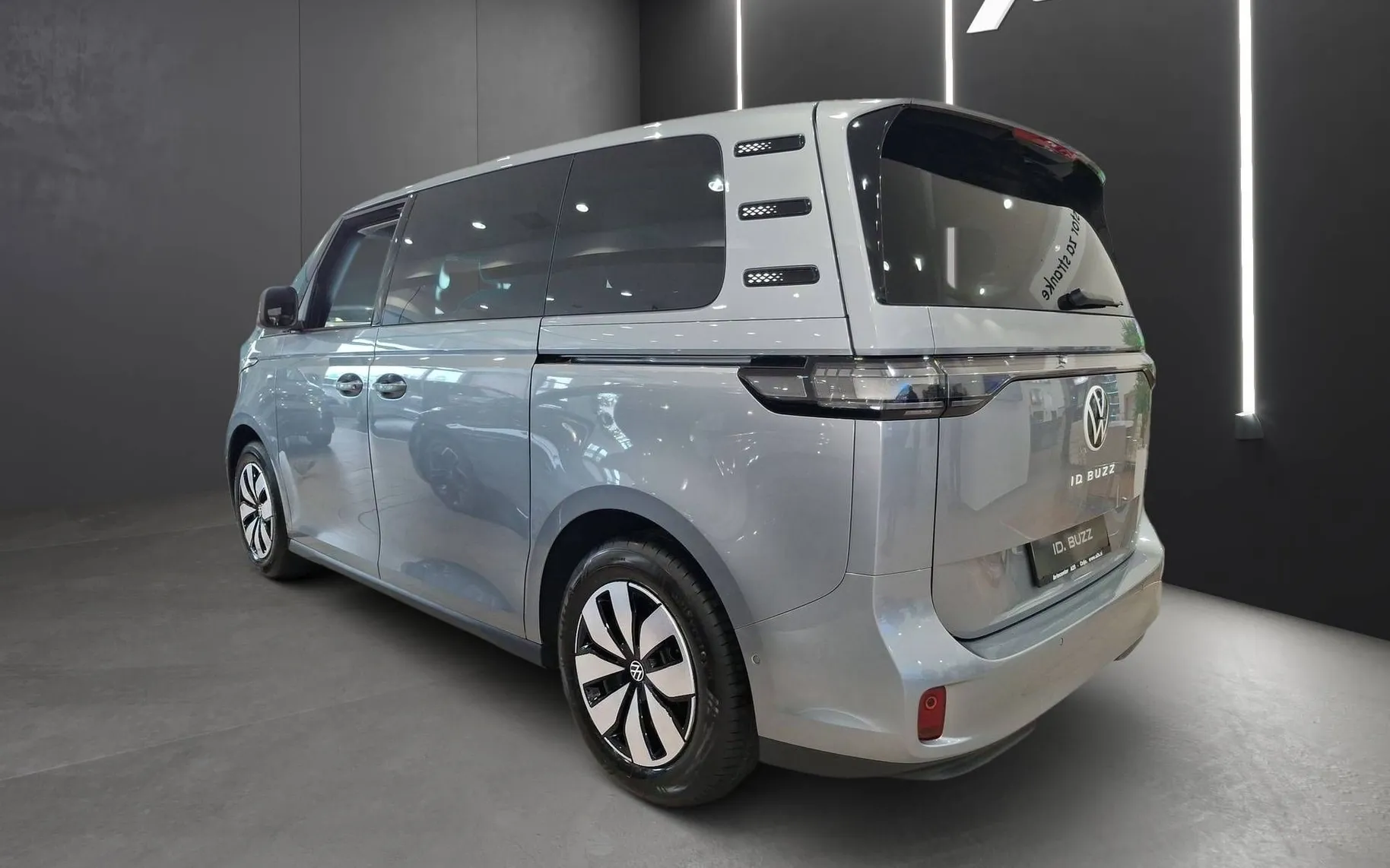 Zunanja slika - Volkswagen ID.Buzz - Limited KMR - 4