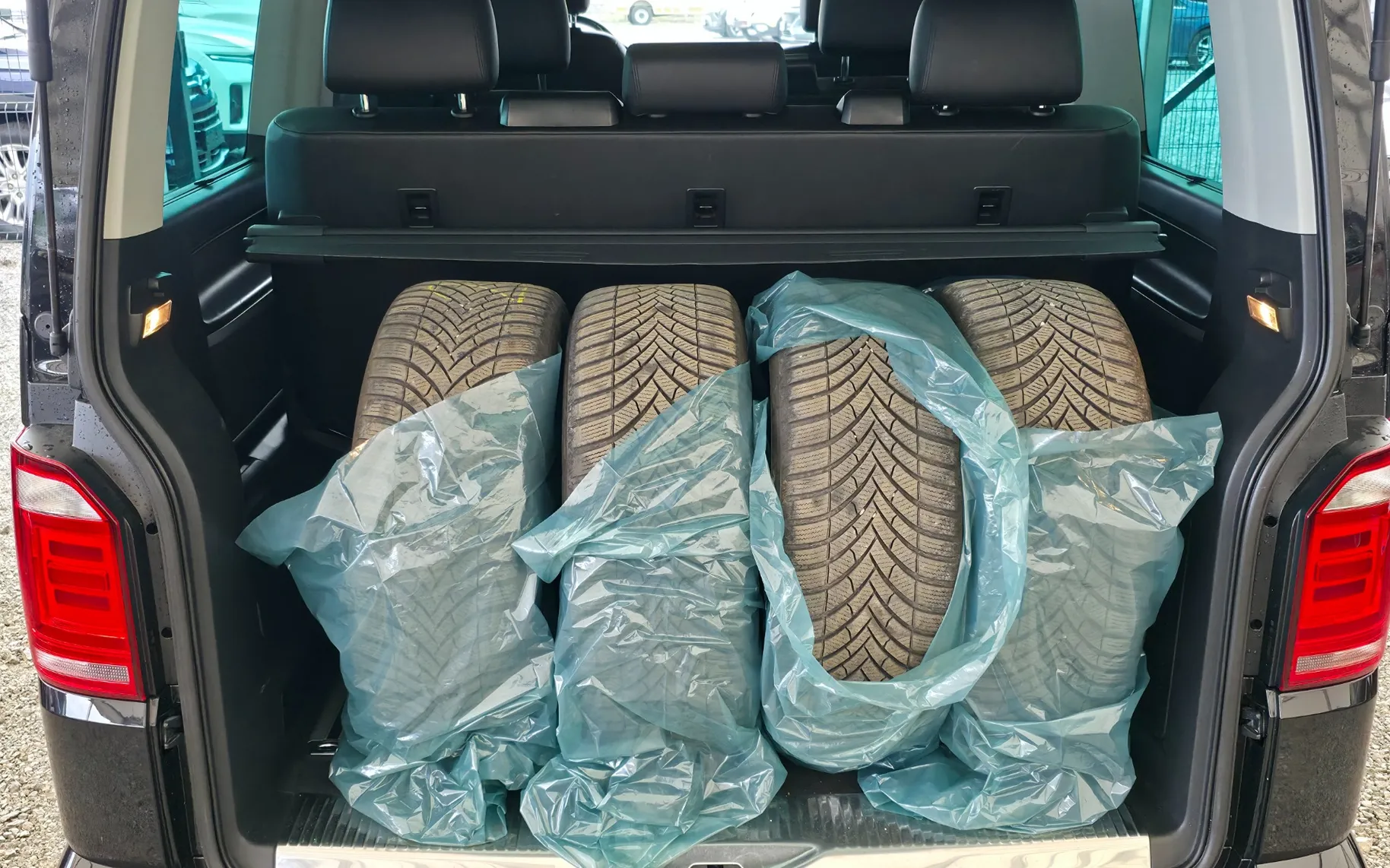 Zunanja slika - Volkswagen Multivan - T6 2.0 TDI Highline 4Motion - 2