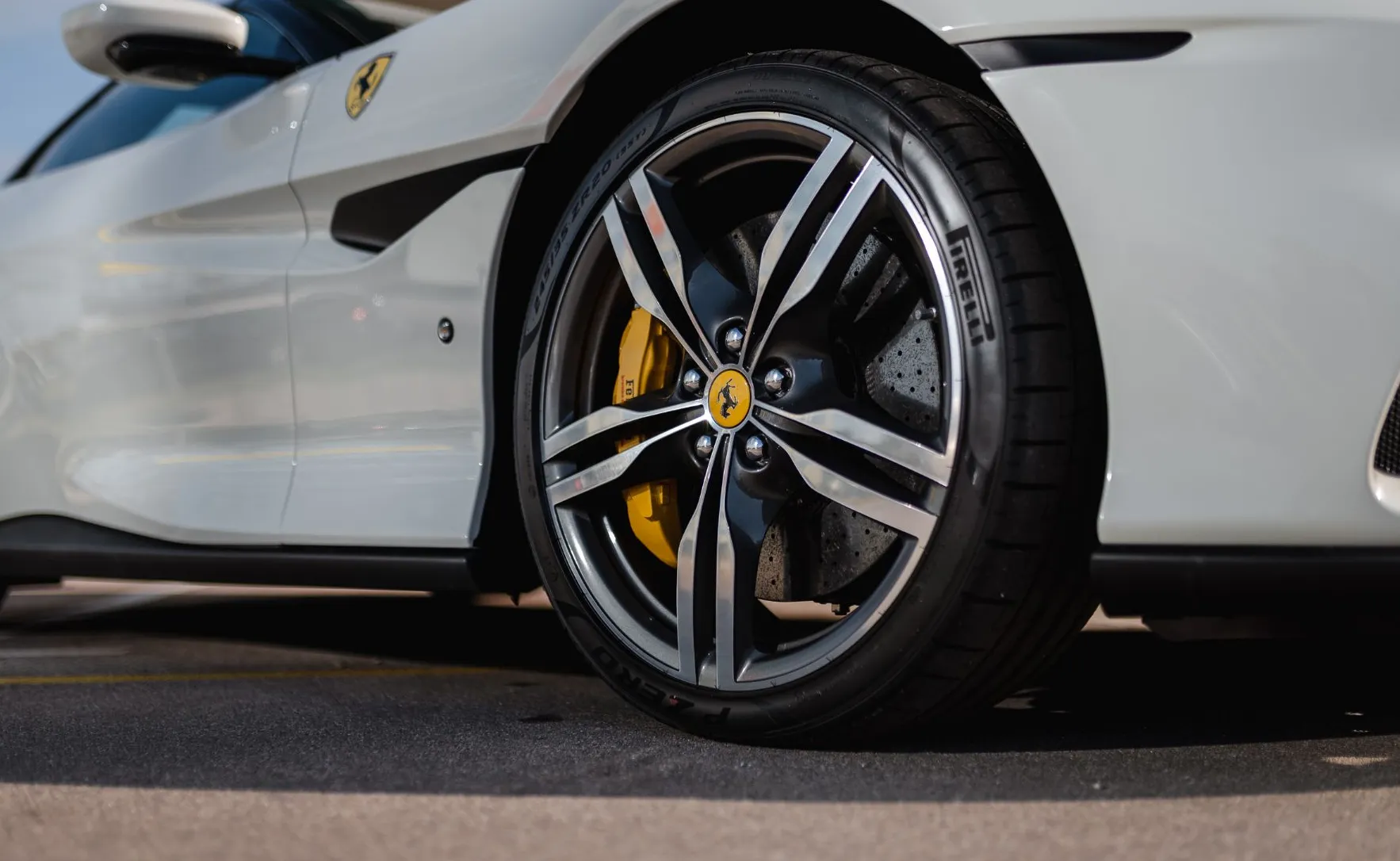 Zunanja slika - Ferrari Portofino - M BICOLOR°ADAS°360°MADM°KARBON°JBL - 7