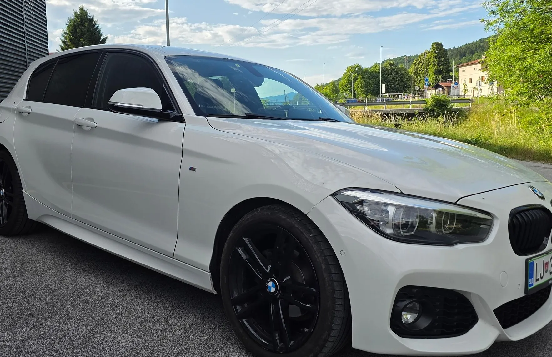 Zunanja slika - BMW Serija 1 - : 116i M SPORT LED-NAVI-ALU-KAMERA-2.LASTNIK - 3
